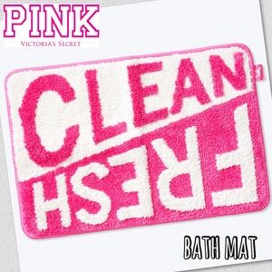 VS PINK Fresh & Clean Bath Mat